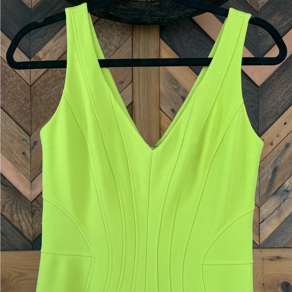 ZAC Zac Posen Size 4 Chartreuse Dress - Picture 3 of 16